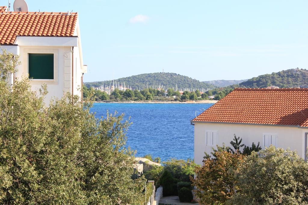 Apartments 4 Dolphins Rogoznica  Rom bilde
